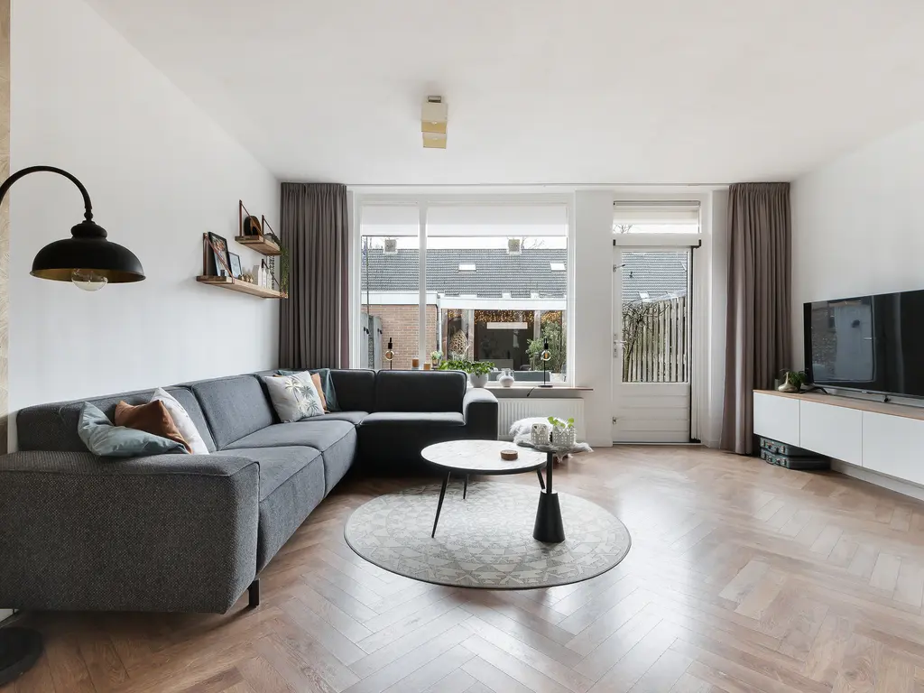 Appeldreef 7, PAPENDRECHT