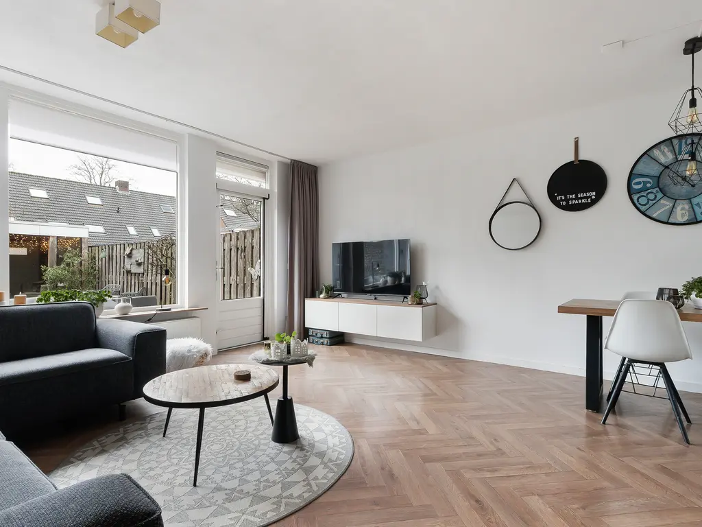 Appeldreef 7, PAPENDRECHT