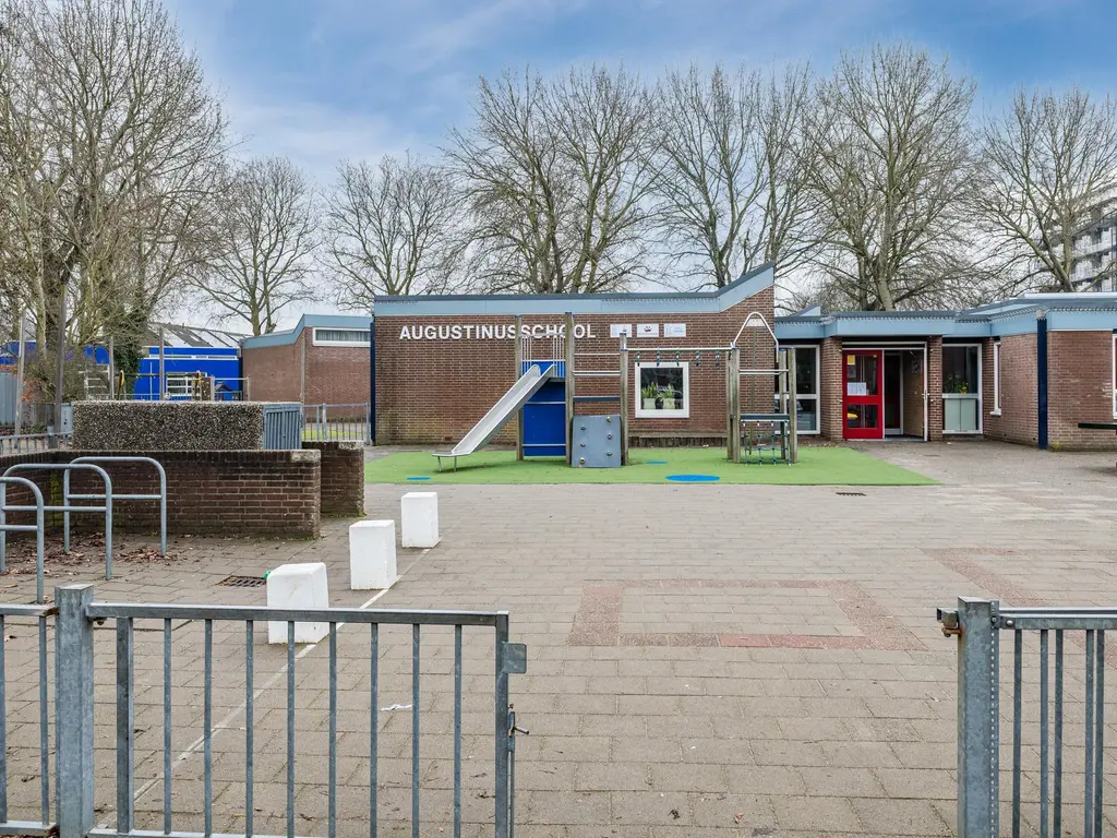 P.J. Troelstrastraat 59, PAPENDRECHT