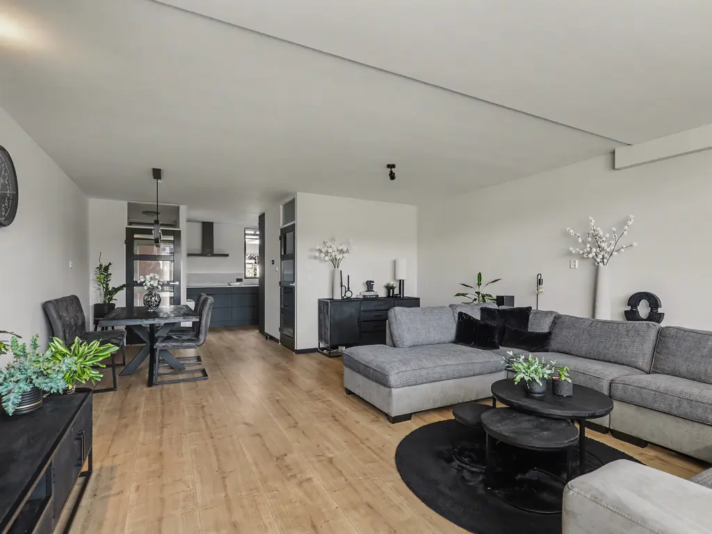 Jean-Paul Sartre-erf 86, DORDRECHT