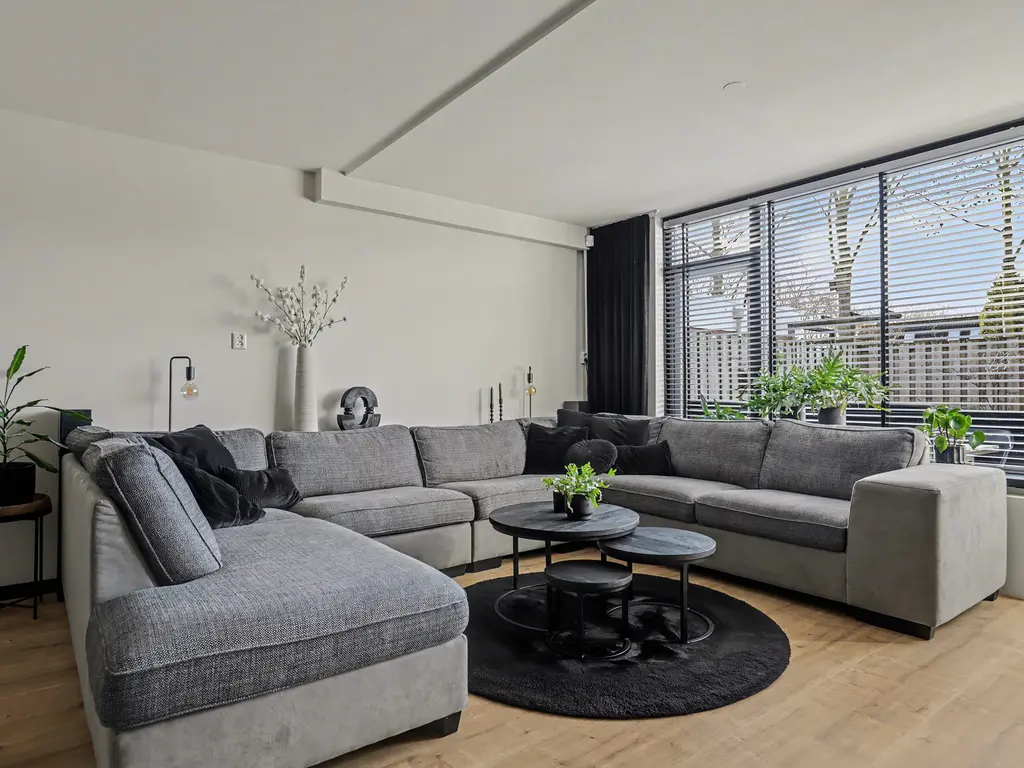 Jean-Paul Sartre-erf 86, DORDRECHT