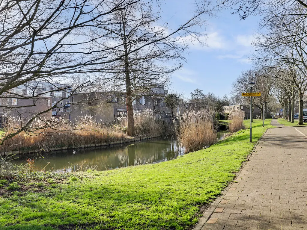 Jean-Paul Sartre-erf 86, DORDRECHT