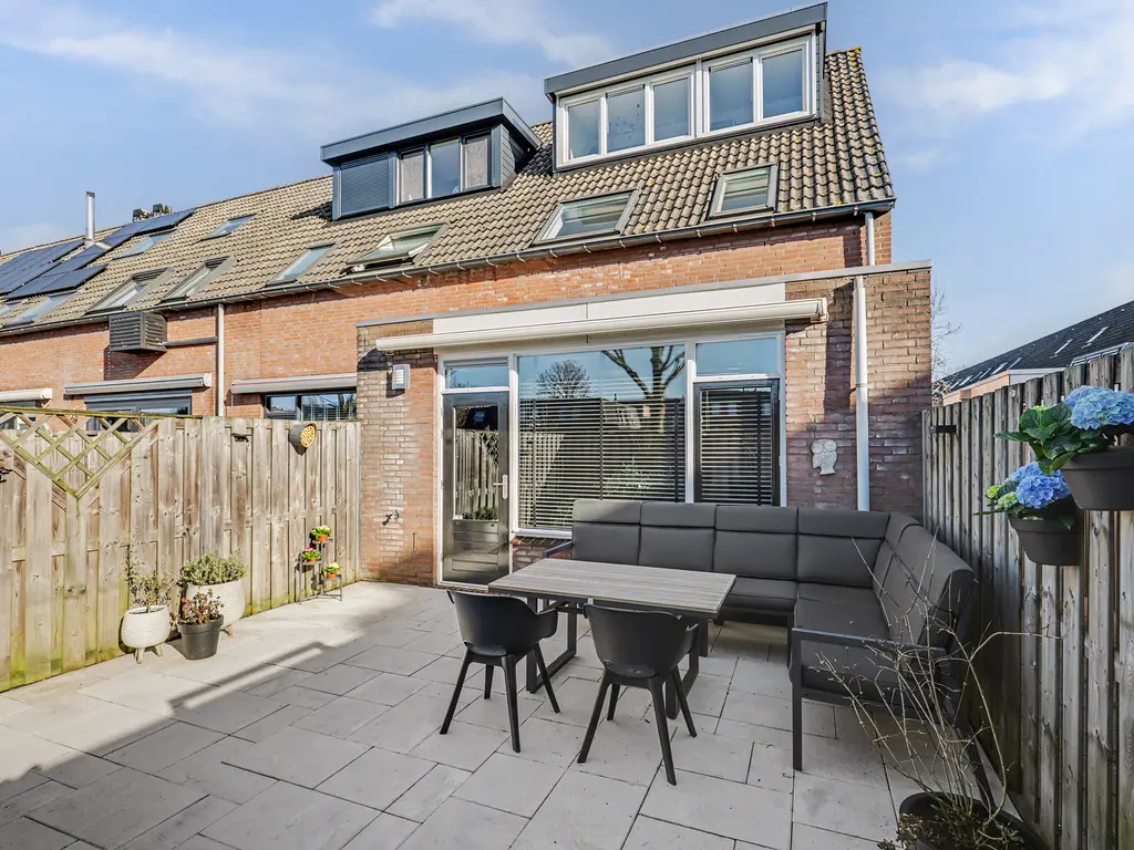 Jean-Paul Sartre-erf 86, DORDRECHT