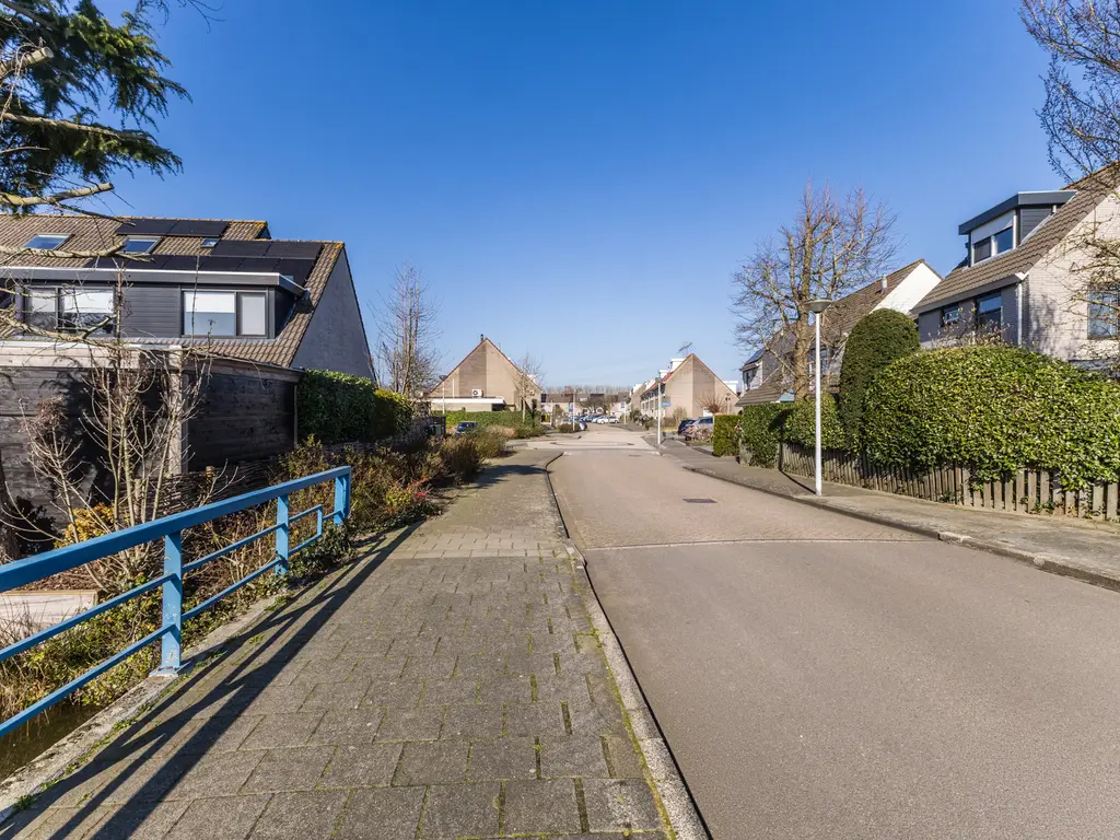 Dennenhof 13, PAPENDRECHT