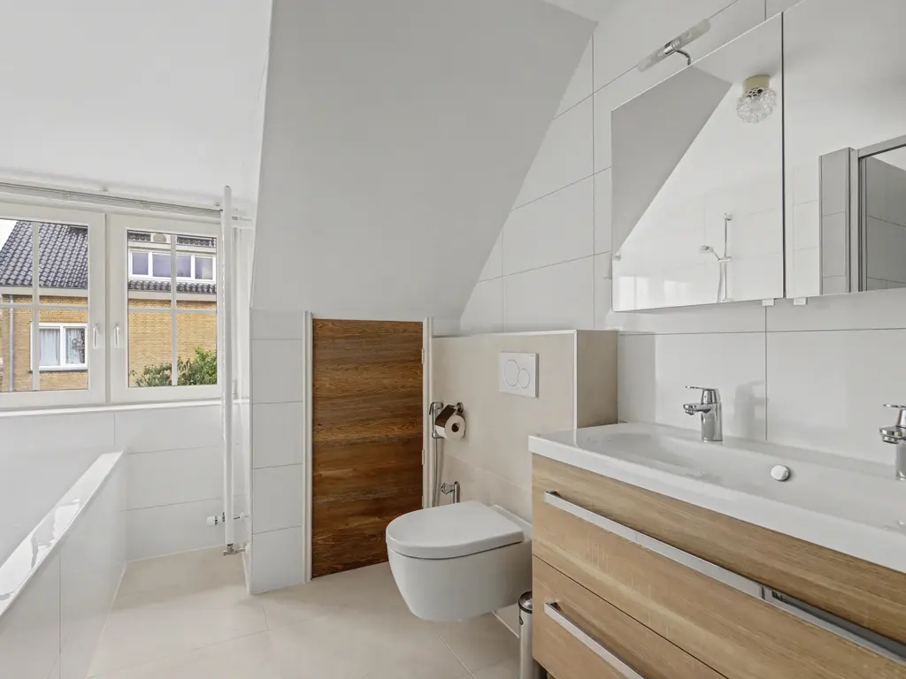 Laurensvliet 4, ZWIJNDRECHT