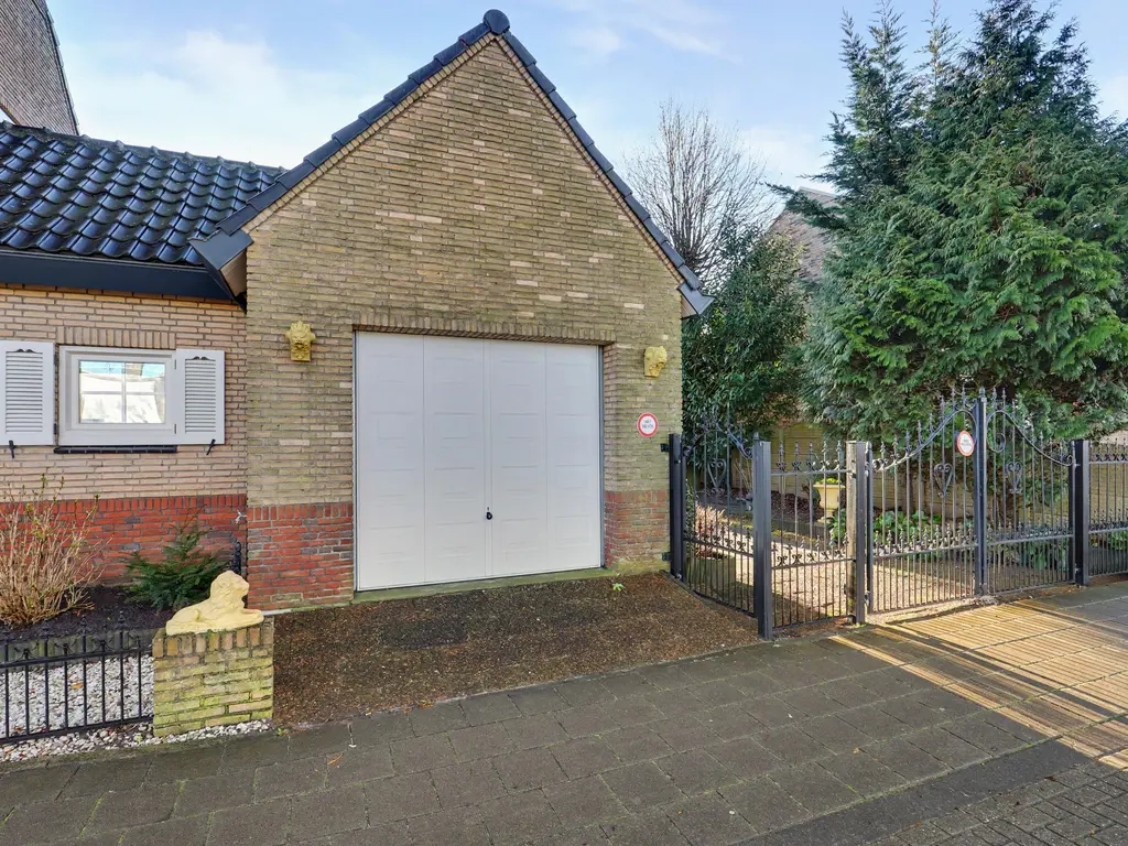 Laurensvliet 4, ZWIJNDRECHT