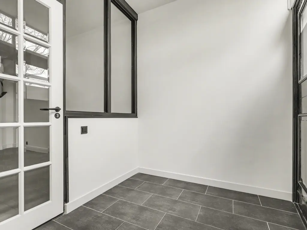 Weeshuisplein 23, DORDRECHT