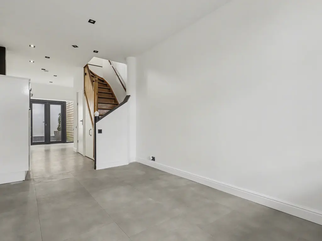 Weeshuisplein 23, DORDRECHT