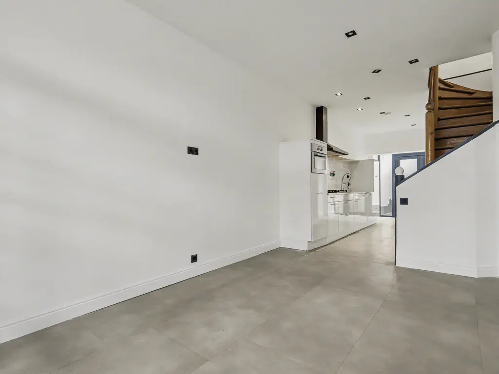 Weeshuisplein 23, DORDRECHT