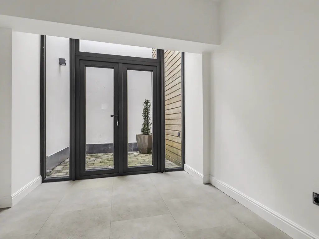 Weeshuisplein 23, DORDRECHT