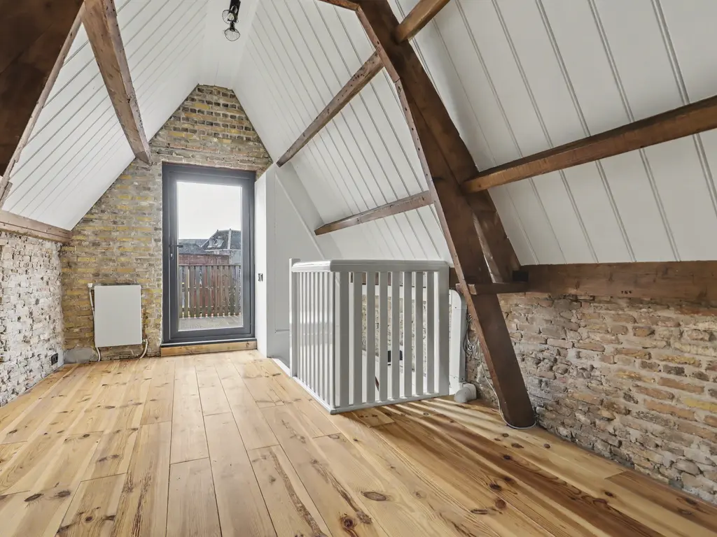 Weeshuisplein 23, DORDRECHT