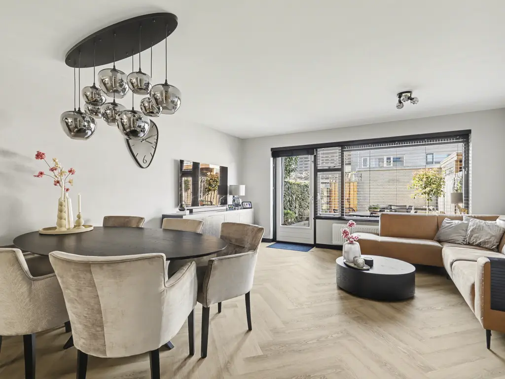 Branco 95, DORDRECHT