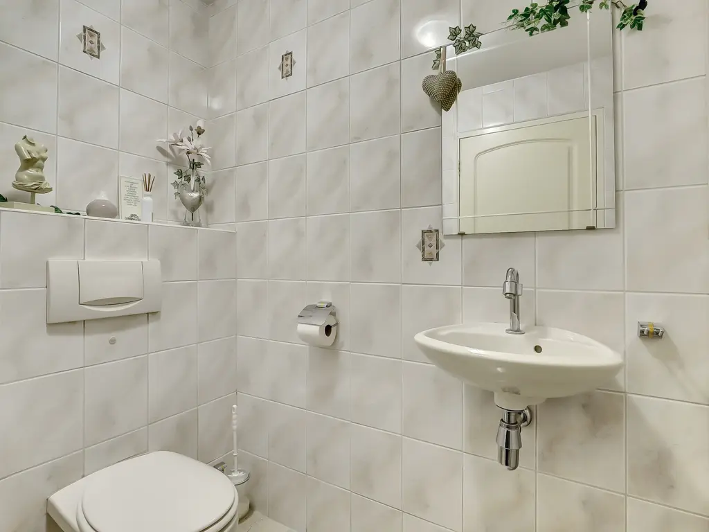 Maasplein 15, ZWIJNDRECHT