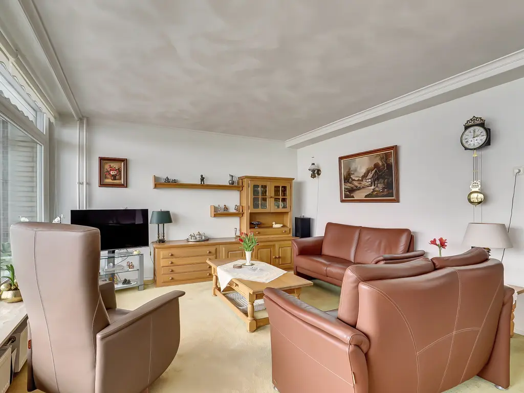 Maasplein 15, ZWIJNDRECHT