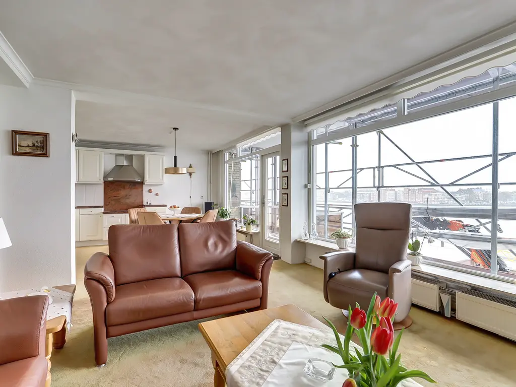 Maasplein 15, ZWIJNDRECHT