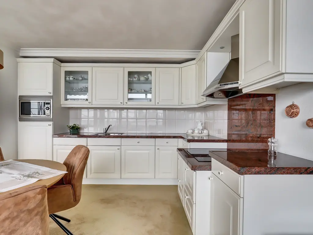 Maasplein 15, ZWIJNDRECHT