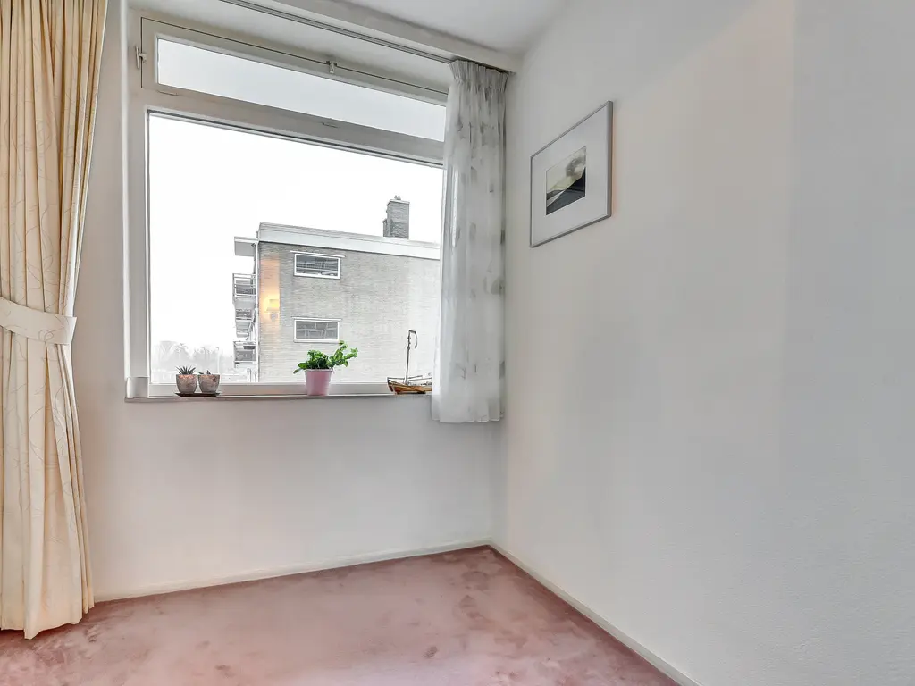 Maasplein 15, ZWIJNDRECHT