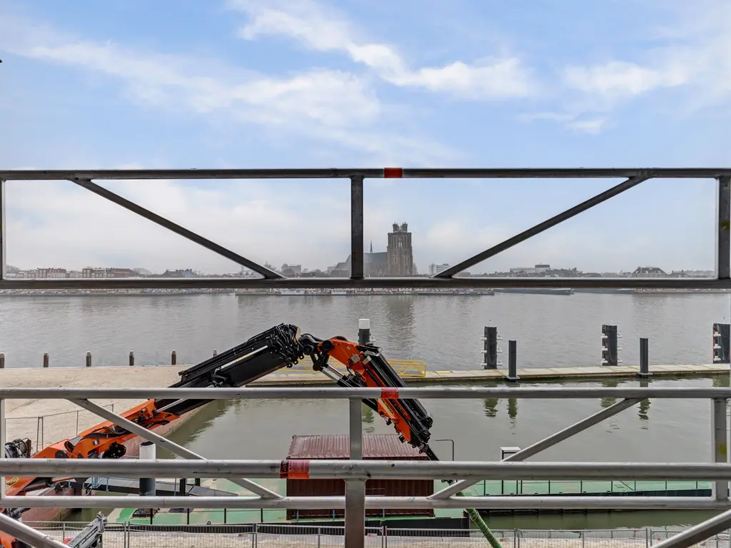 Maasplein 15, ZWIJNDRECHT