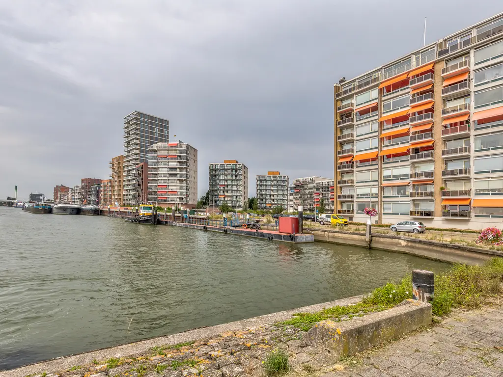 Maasplein 15, ZWIJNDRECHT