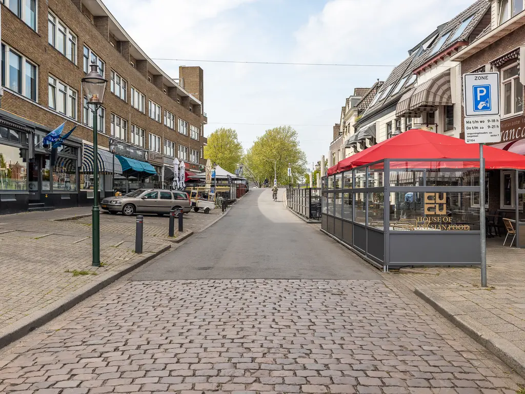 Maasplein 15, ZWIJNDRECHT