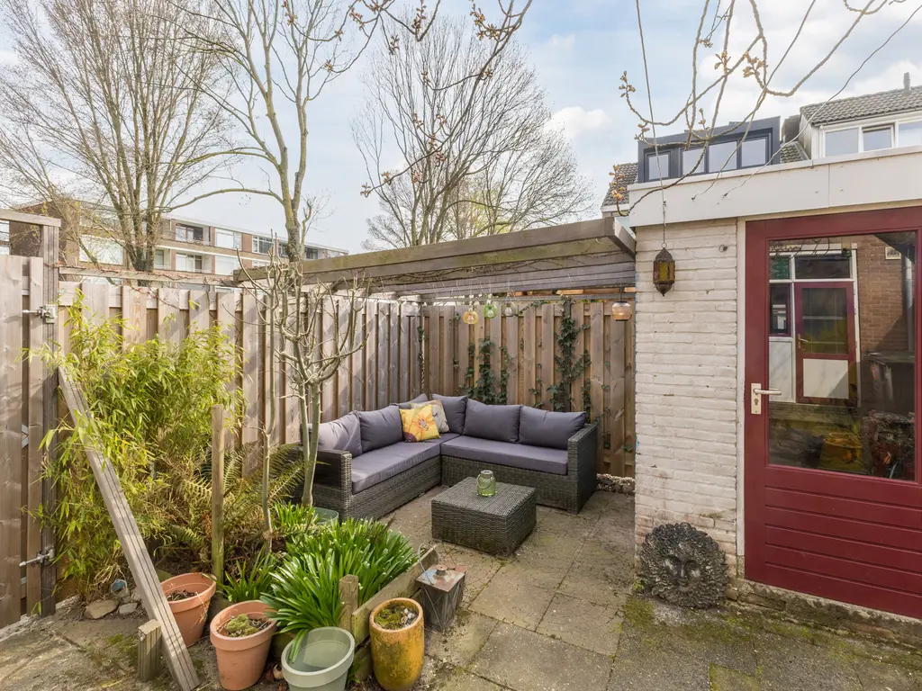 Louis Couperusstraat 1, PAPENDRECHT