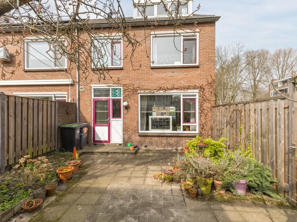 Louis Couperusstraat 1, PAPENDRECHT