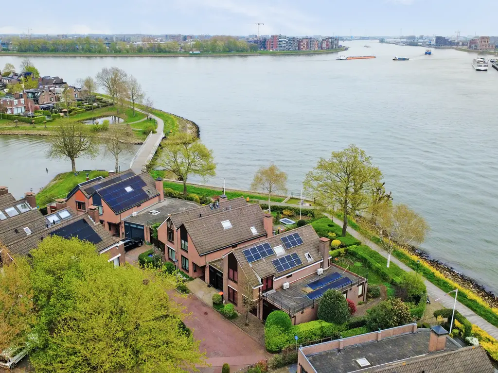 Delta 3, ZWIJNDRECHT