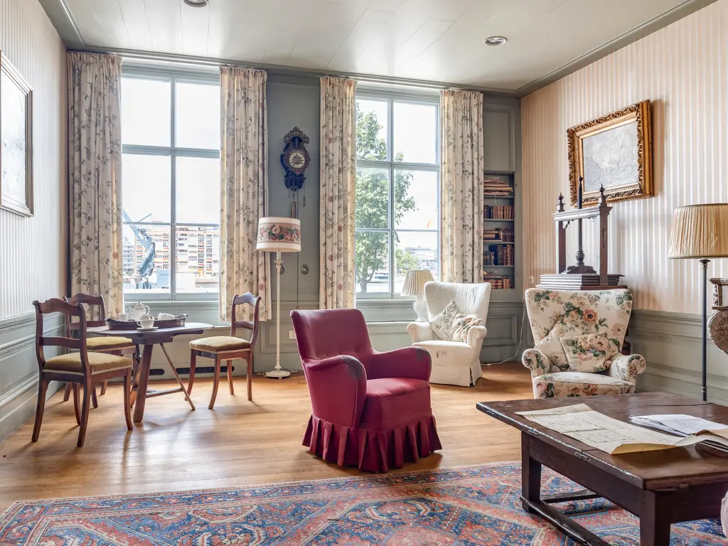 Hooikade 5, DORDRECHT