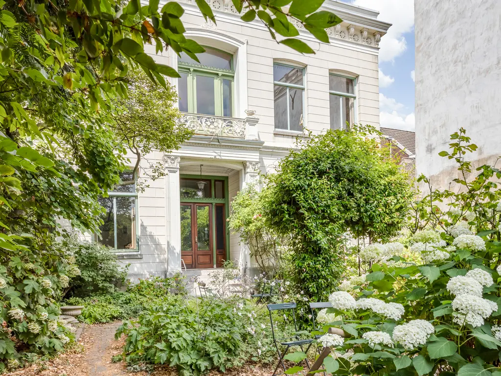 Hooikade 5, DORDRECHT