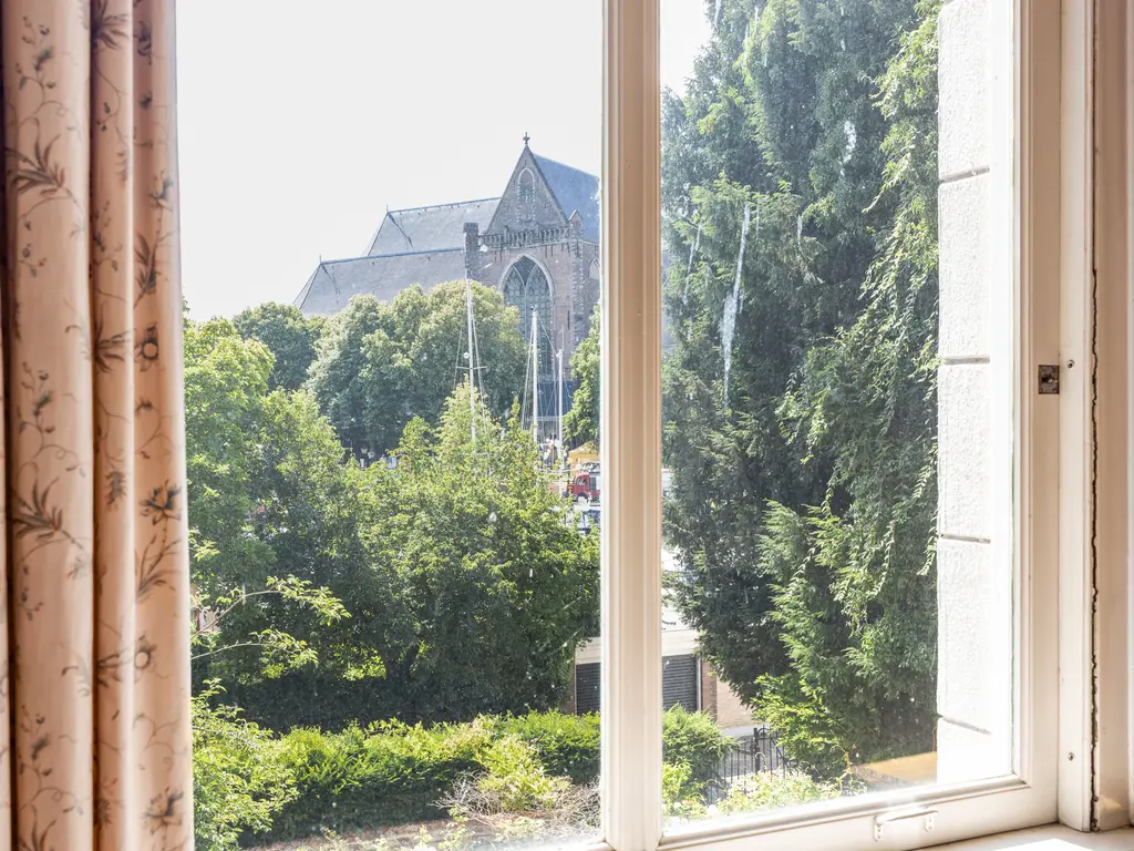 Hooikade 5, DORDRECHT