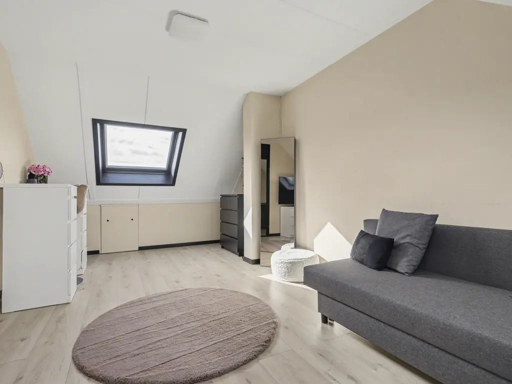 Johanna Naber-erf 344, DORDRECHT