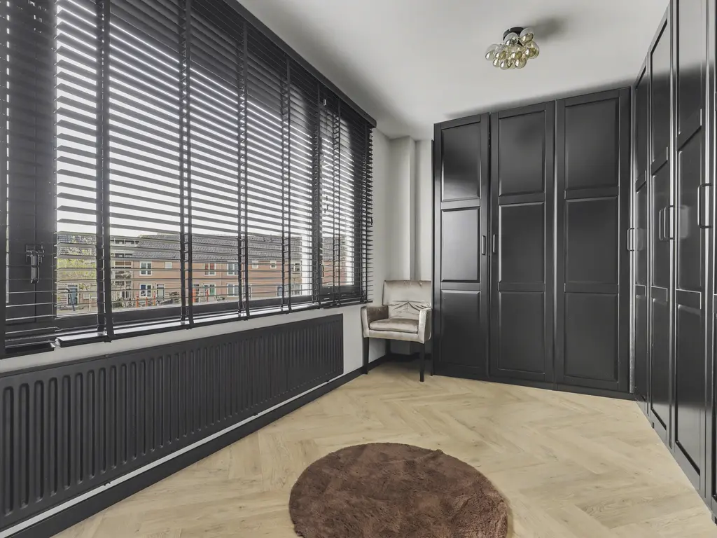 Johanna Naber-erf 344, DORDRECHT