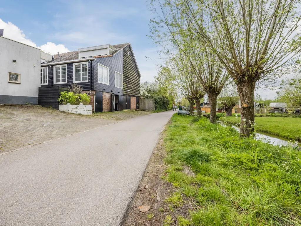 Oosteind 8, PAPENDRECHT