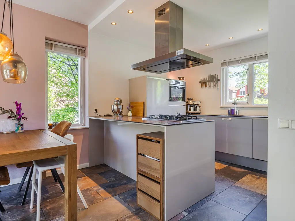 Ring 216, HENDRIK-IDO-AMBACHT
