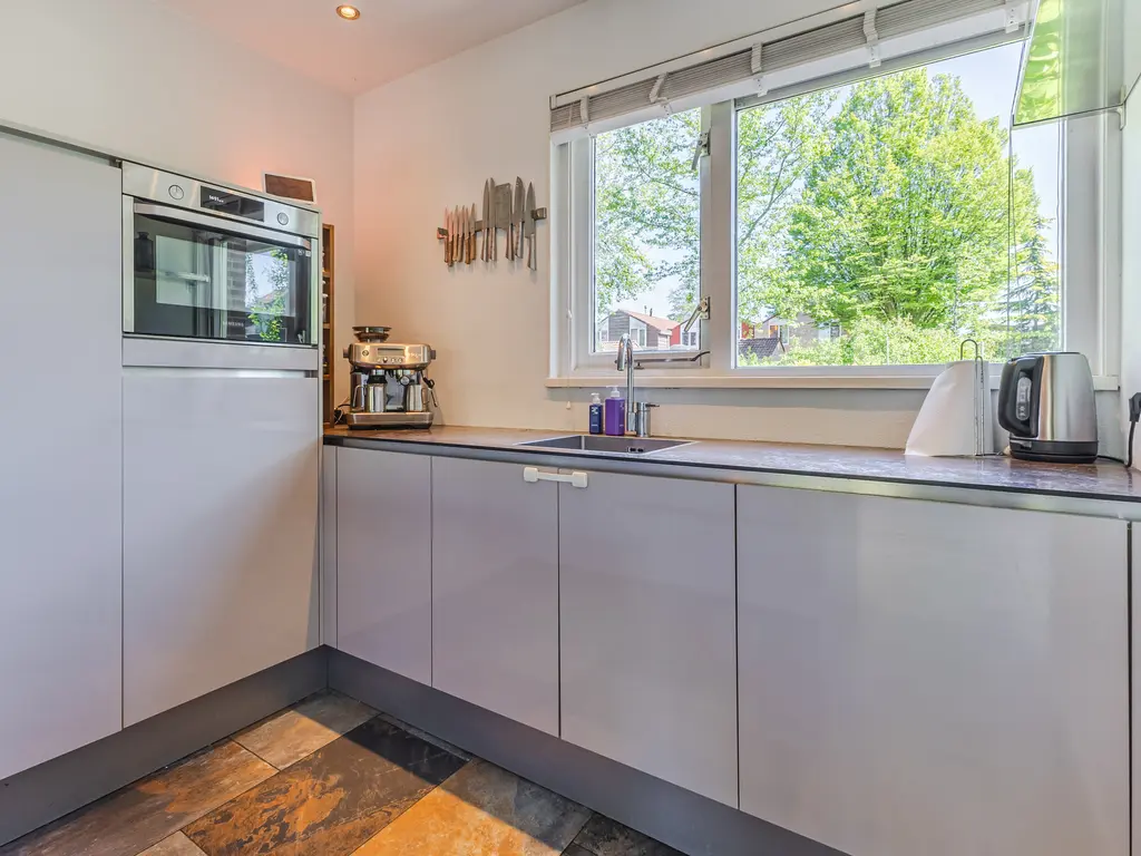 Ring 216, HENDRIK-IDO-AMBACHT
