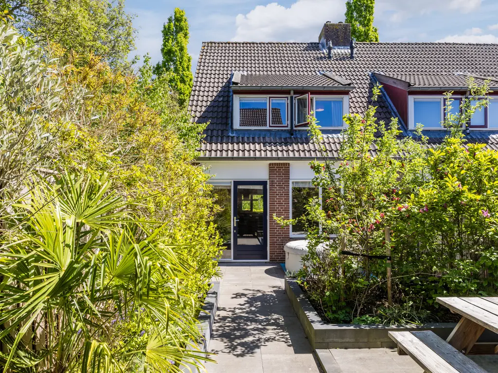 Ring 216, HENDRIK-IDO-AMBACHT