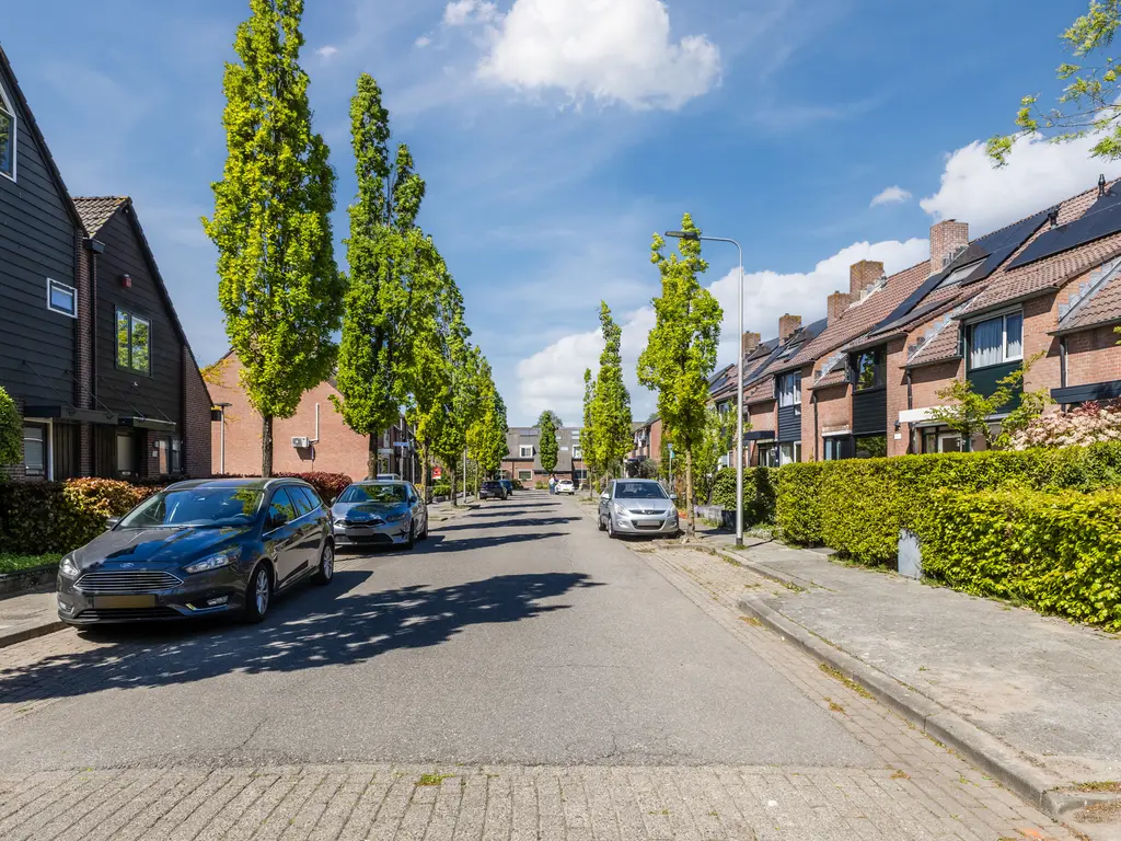 Ring 216, HENDRIK-IDO-AMBACHT