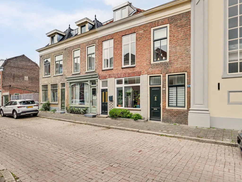 Kromhout 153, DORDRECHT