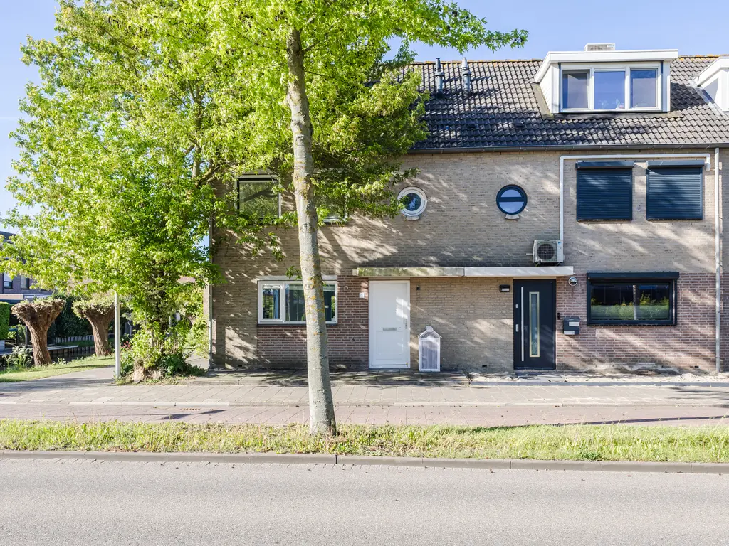 Cypressenlaan 1, PAPENDRECHT
