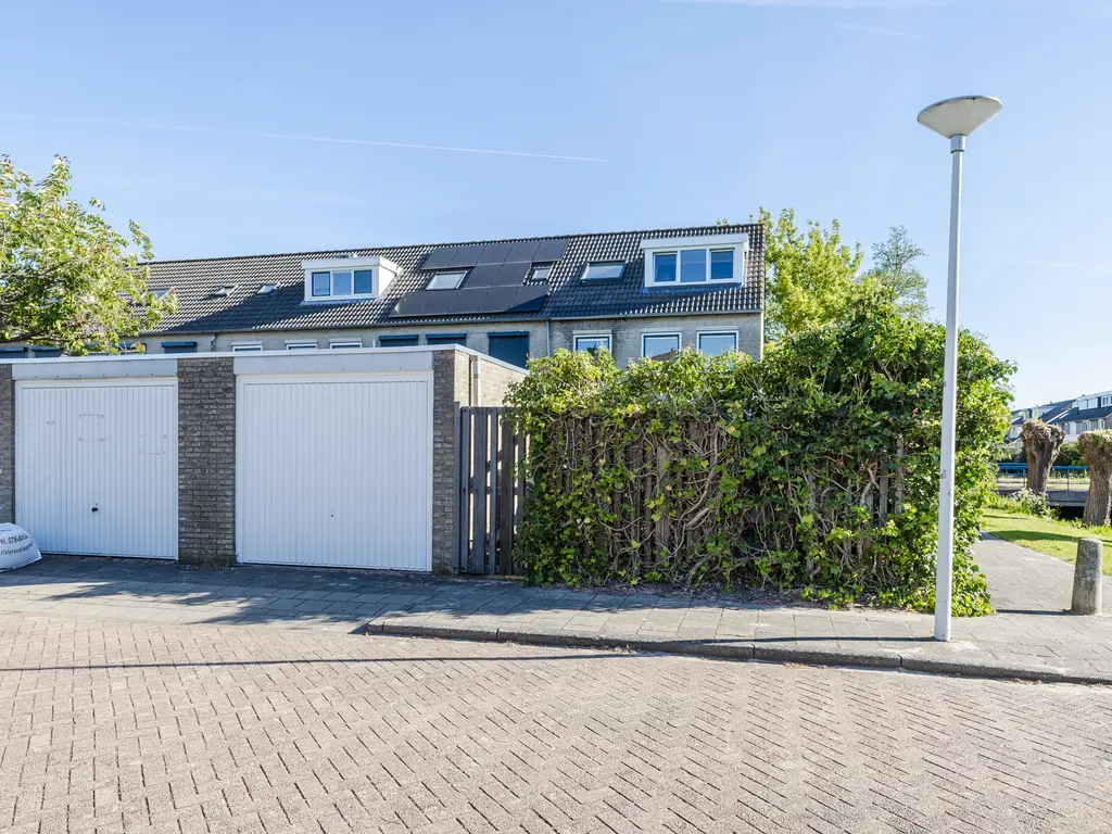 Cypressenlaan 1, PAPENDRECHT