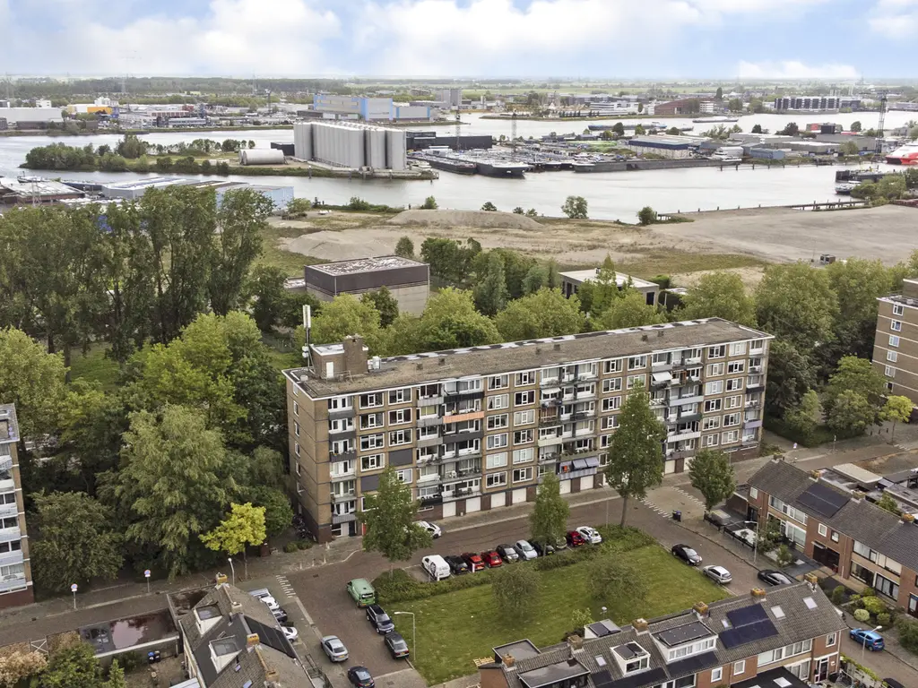 Schipbeekstraat 110, DORDRECHT