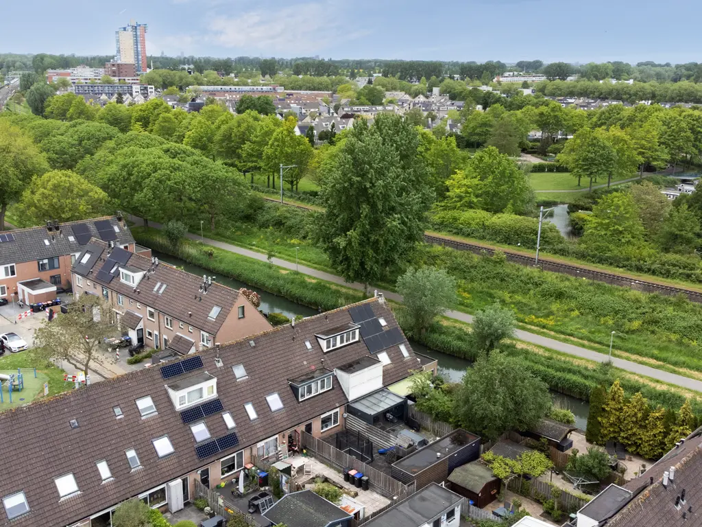 Simon Vestdijk-erf 107, DORDRECHT