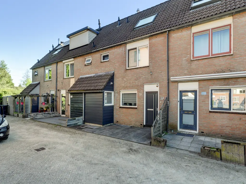 Simon Vestdijk-erf 107, DORDRECHT