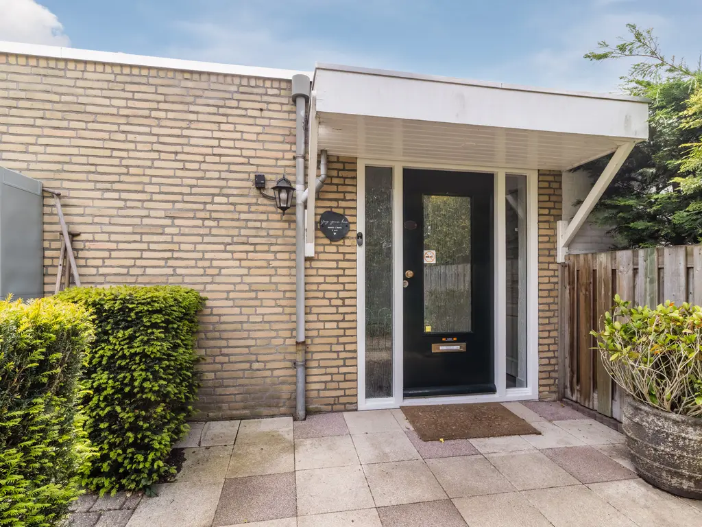 Rozenstraat 5, PAPENDRECHT