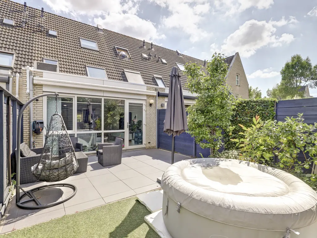 Biezenweide 94, HENDRIK-IDO-AMBACHT