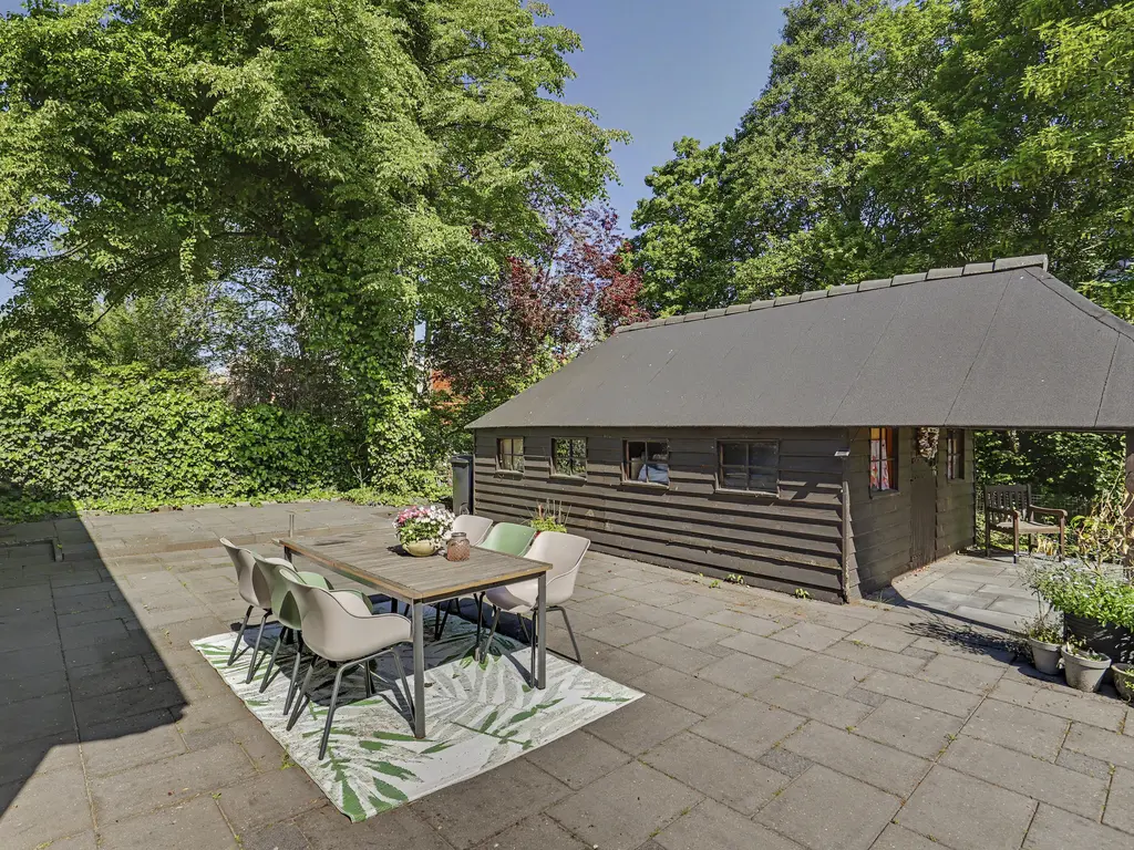 Oudendijk 58, DORDRECHT