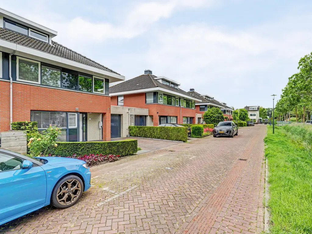 Houtenend 21, DORDRECHT