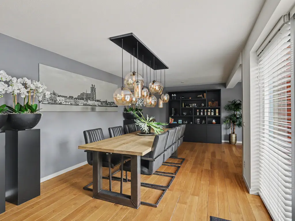 Houtenend 21, DORDRECHT