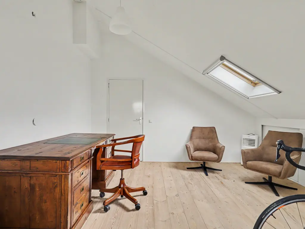 Houtenend 21, DORDRECHT