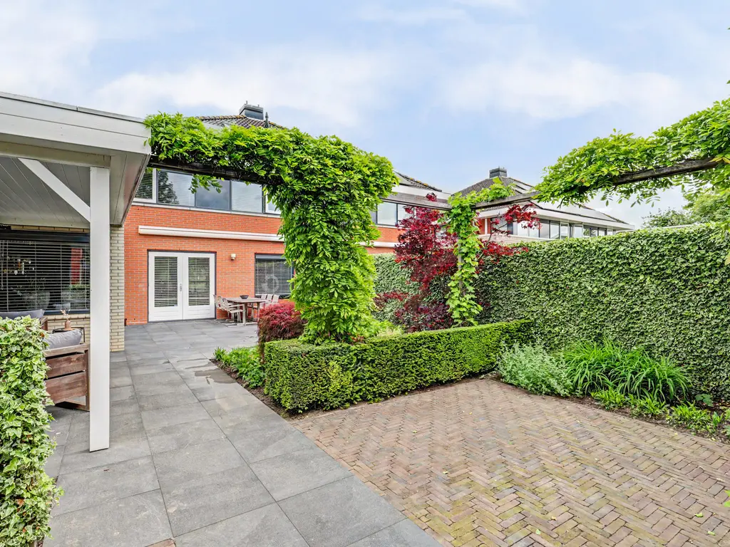 Houtenend 21, DORDRECHT